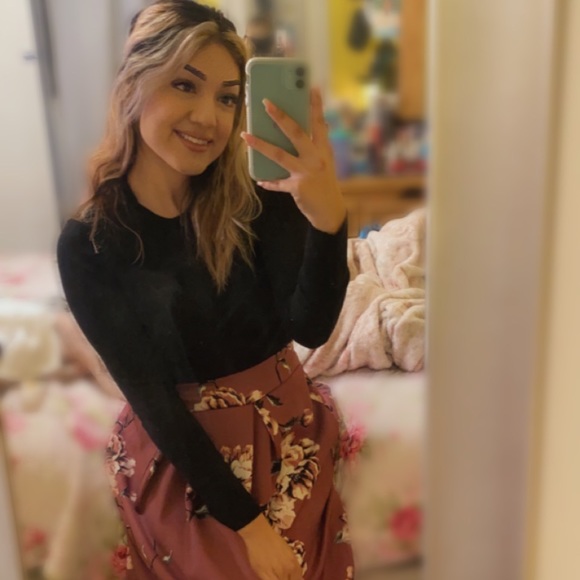 Meet your Posher, Kassandra - Picture 1 of 1